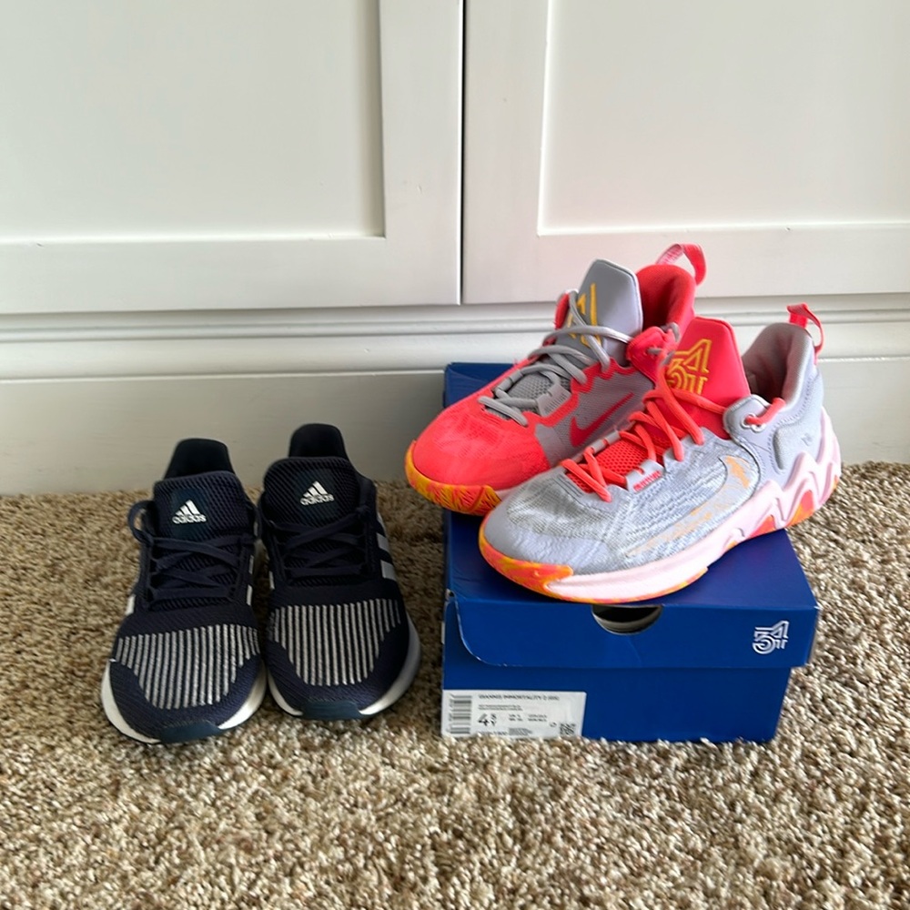Excellent condition!!  Youth boys basketball shoes and tennis shoes.